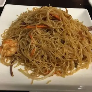 23. Tallarines Fritos Con Gambas