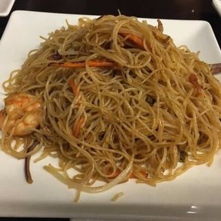 23. Tallarines Fritos Con Gambas