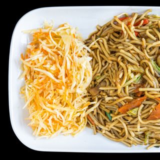 Makaron z cielęciną i warzywami 