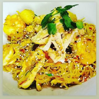 Singapore prženi pirinčani rezanci