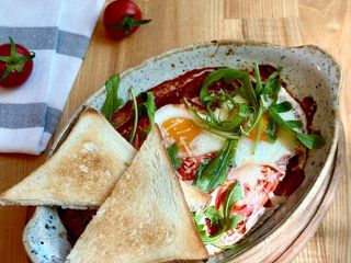 Яєчня шакшука