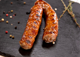 Carnati proaspeti afumati cu garnitura