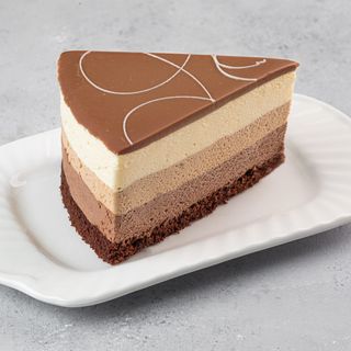 Торт три шоколада