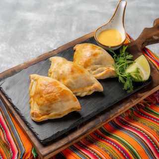 Empanadas horneadas de pollo x 3 unidades