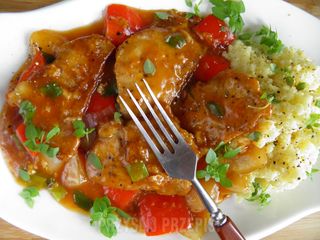 Schab w kawałkach w sosie słodko - kwaśnym