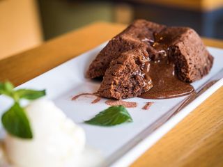 Шоколадово суфле с топка сладолед (200г)