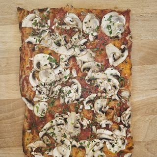 Funghi rossa  teglia 1/2 per due persone