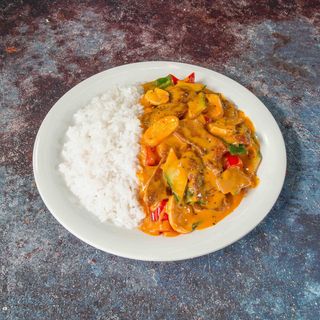 Pollo Con Salsa De Curry