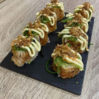TSUNAMI ROLL
