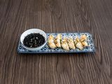 Gyozas De Pollo Con Salsa De Soja  (7 Uds.)