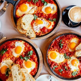 Шакшука с томатами