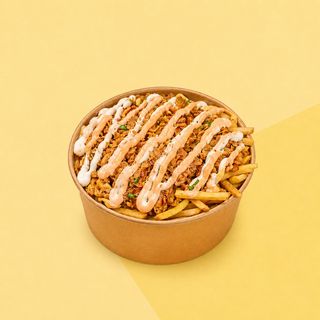 Bowl De Patatas Con Pollo Crujiente Cóctel