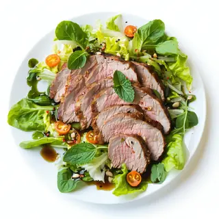 Ensalada de Pato Crujiente