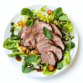 Ensalada de Pato Crujiente