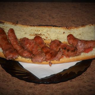 Bocadillo De Chorizo Criollo Y Tomate (Grande)