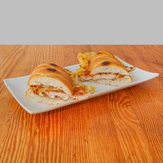 Pollo, Queso Edam y Paté de Campaña