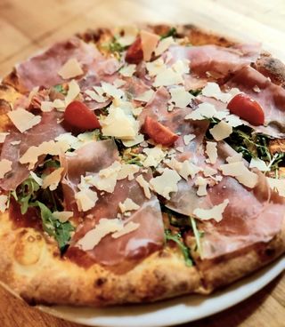 Пица Прошуто (400г)