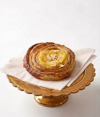 Radesky crema mandorle e uvetta