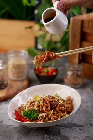 Wok лапша с курицей (300 гр.)