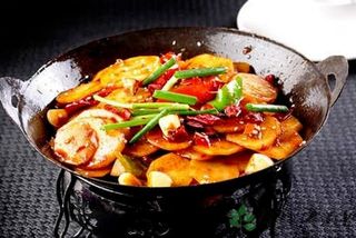 99Острые картофельные чипсы 锅土豆片