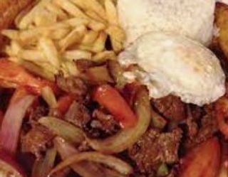 Lomo saltado a lo pobre
