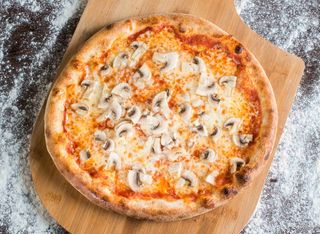 Pizza Funghi