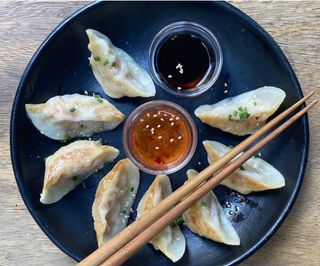 Gyozas Casersas De Langostinos Y Taro