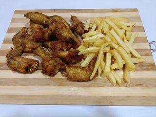 Menú Alitas De Pollo (12 Uds.)