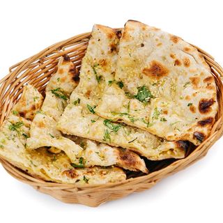 Cheese & Garlic Naan