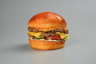 Двойной Говяжий чизбургер