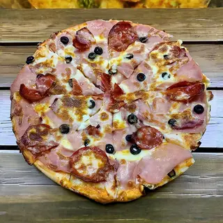 Pizza Portuguesa Média