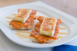 Tostada Con Sobrasada Y Queso Brie