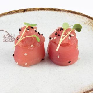 G2 Gunkan spicy tonno