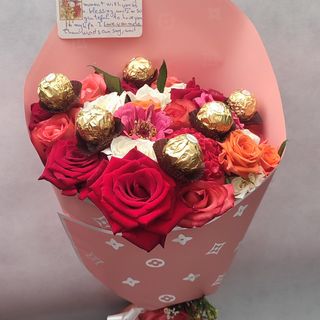 باقة ورد وشكولاطة