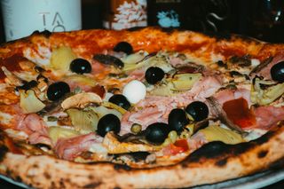 Pizza Capricciosa (33 Cm.)