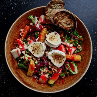 Sałatka Kozi Ser (wege)