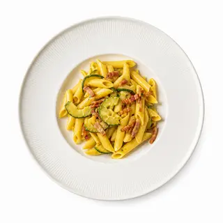 Penne Zucchini con pancetta e gorgonzola