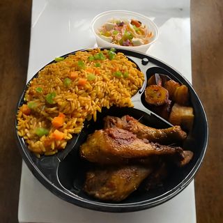Jollof Rice & Fried Rice + 1 Chicken + Drink