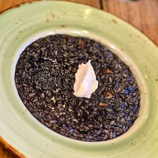 Risotto de sèpia amb la seva tinta