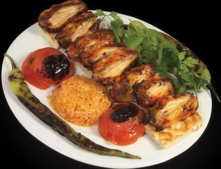 Plat Ailes De Poulet turque - 2 Brochettes
