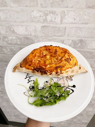 Pizza Calzone Pequena