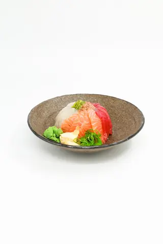 Trio Sashimi Don with Kobe [Salmon, Prawns, Eel]
