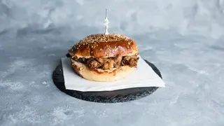 Roast beef burger