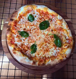 Pizza Margherita 42cm