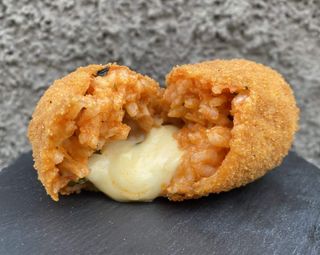 Suppli'pomodoro e mozzarella