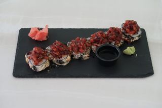 Футомаки хрупкава скарида,Тартар от сьомга