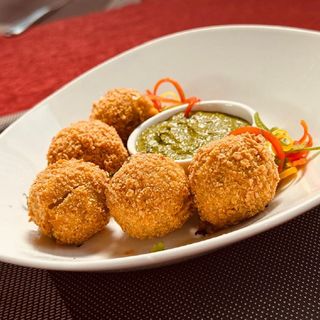 Potato & cheese balls