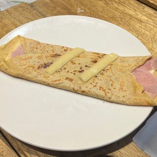 Crepe Galette De Pernil Dolç I Formatge Gouda