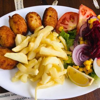 Plato Croquetas De Pollo