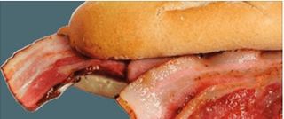 Baguette De Bacon Y Tomate